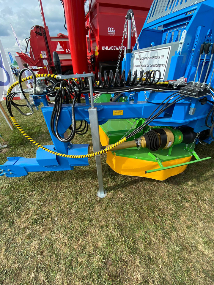 Remolque autocargador nuevo ZAMET Mähladewagen / Green forage mower / Remorque autochargeuse / Remolque autocargable / Самозагружающийся прицеп с косилкой / Przyczepa samozaładowcza z kosiarką bębnową T635/3: foto 9 Remolque autocargador nuevo ZAMET Mähladewagen / Green forage mower / Remorque autochargeuse / Remolque autocargable / Самозагружающийся прицеп с косилкой / Przyczepa samozaładowcza z kosiarką bębnową T635/3: foto 9