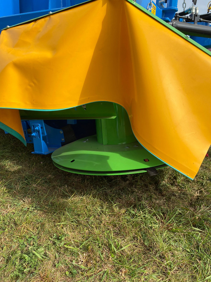 Remolque autocargador nuevo ZAMET Mähladewagen / Green forage mower / Remorque autochargeuse / Remolque autocargable / Самозагружающийся прицеп с косилкой / Przyczepa samozaładowcza z kosiarką bębnową T635/3: foto 8 Remolque autocargador nuevo ZAMET Mähladewagen / Green forage mower / Remorque autochargeuse / Remolque autocargable / Самозагружающийся прицеп с косилкой / Przyczepa samozaładowcza z kosiarką bębnową T635/3: foto 8