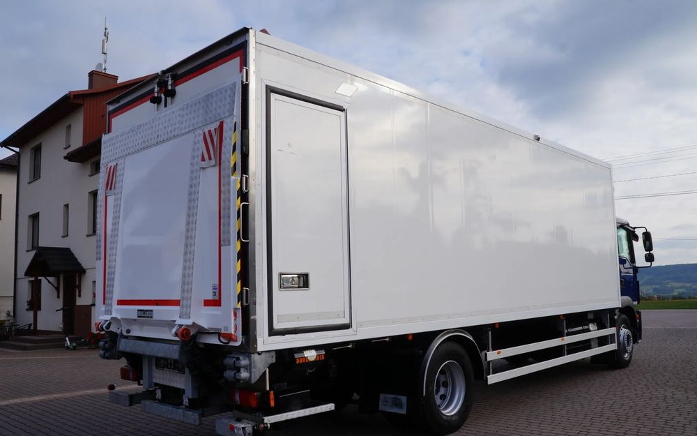 MAN TGM 18.250 EURO 6 CHŁODNIA KONTENER 7.50 m 199 TYS KM - Camión frigorífico: foto 3 MAN TGM 18.250 EURO 6 CHŁODNIA KONTENER 7.50 m 199 TYS KM - Camión frigorífico: foto 3