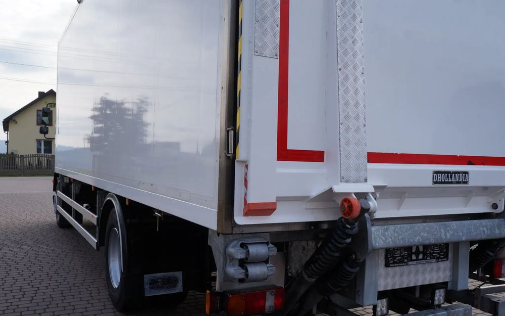 MAN TGM 18.250 EURO 6 CHŁODNIA KONTENER 7.50 m 199 TYS KM - Camión frigorífico: foto 5 MAN TGM 18.250 EURO 6 CHŁODNIA KONTENER 7.50 m 199 TYS KM - Camión frigorífico: foto 5