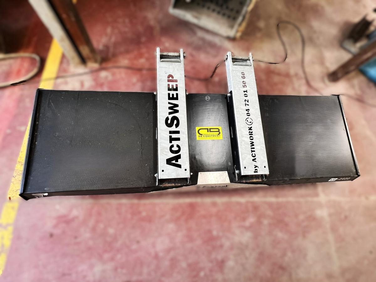 ACTISWEEP VO 2400 Méga balai pousseur pour fourches - Barredora cucharón: foto 2 ACTISWEEP VO 2400 Méga balai pousseur pour fourches - Barredora cucharón: foto 2