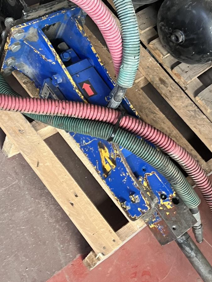 ARDEN AB0082 BRH Brise roche hydraulique - 1 à 3T - Martillo hidráulico: foto 3 ARDEN AB0082 BRH Brise roche hydraulique - 1 à 3T - Martillo hidráulico: foto 3