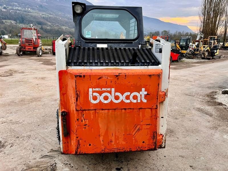 Bobcat 643 Mini-chargeur avec balayeuse et godet - Minicargadora: foto 4 Bobcat 643 Mini-chargeur avec balayeuse et godet - Minicargadora: foto 4