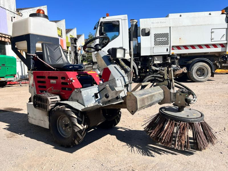 Cochet Balayeuse de désherbage automotrice Gecko (NET DE TVA) - Barredora industrial: foto 5 Cochet Balayeuse de désherbage automotrice Gecko (NET DE TVA) - Barredora industrial: foto 5