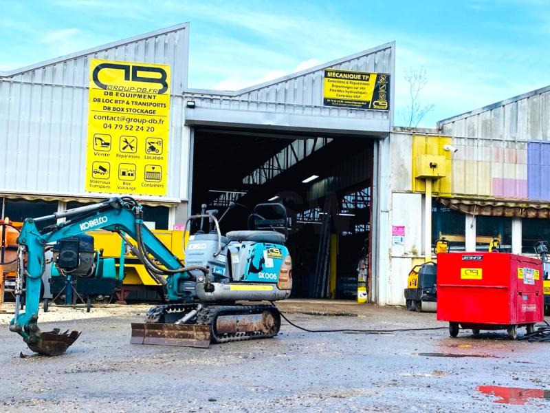 KOBELCO Mini pelle électrique SK007 - Miniexcavadora: foto 1 KOBELCO Mini pelle électrique SK007 - Miniexcavadora: foto 1