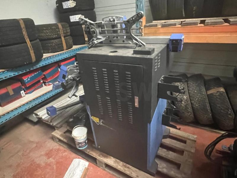 TWIN BUSCH TW115 Banc de géométrie - Equipo de taller: foto 1 TWIN BUSCH TW115 Banc de géométrie - Equipo de taller: foto 1