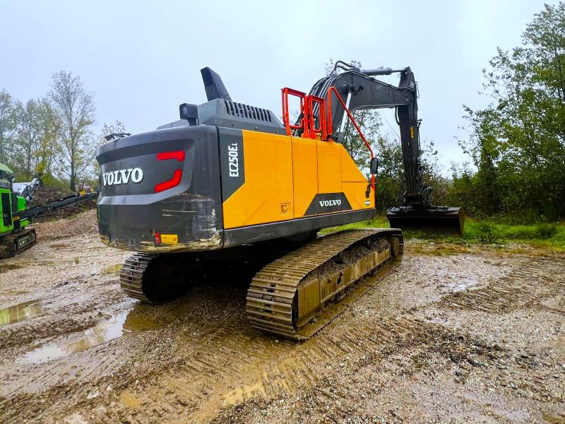 Volvo EC250EL PELLE 29T - Excavadora de cadenas: foto 3 Volvo EC250EL PELLE 29T - Excavadora de cadenas: foto 3