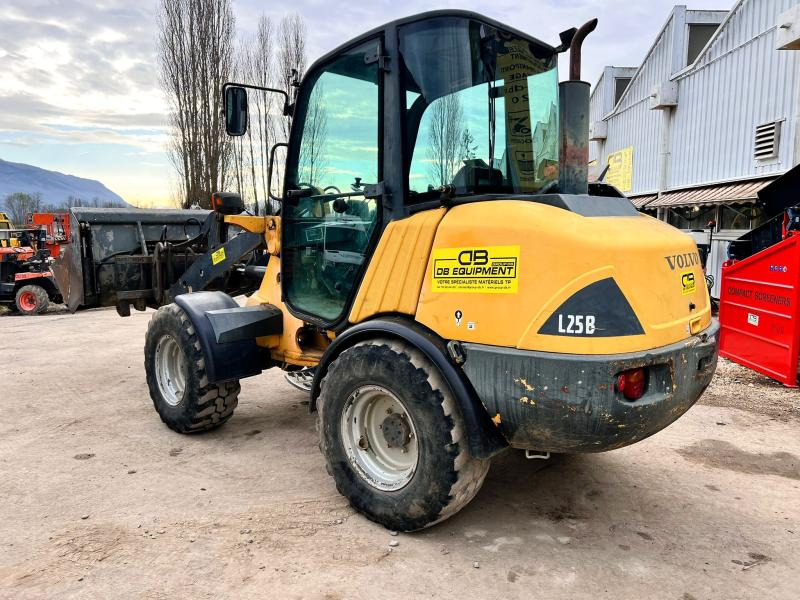 Volvo L25B-P CHARGEUSE SUR PNEUS 5T - Cargadora de ruedas: foto 3 Volvo L25B-P CHARGEUSE SUR PNEUS 5T - Cargadora de ruedas: foto 3