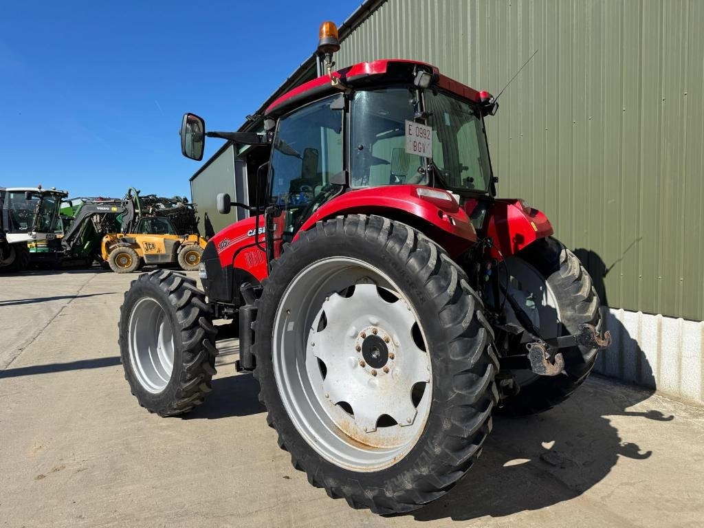 Case Farmall 105c - Tractor: foto 2 Case Farmall 105c - Tractor: foto 2