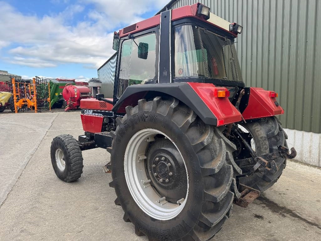 Case IH International 1056XL - Tractor: foto 2 Case IH International 1056XL - Tractor: foto 2