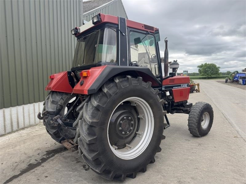 Case IH International Case International 1056XL 2WD - Tractor: foto 2 Case IH International Case International 1056XL 2WD - Tractor: foto 2
