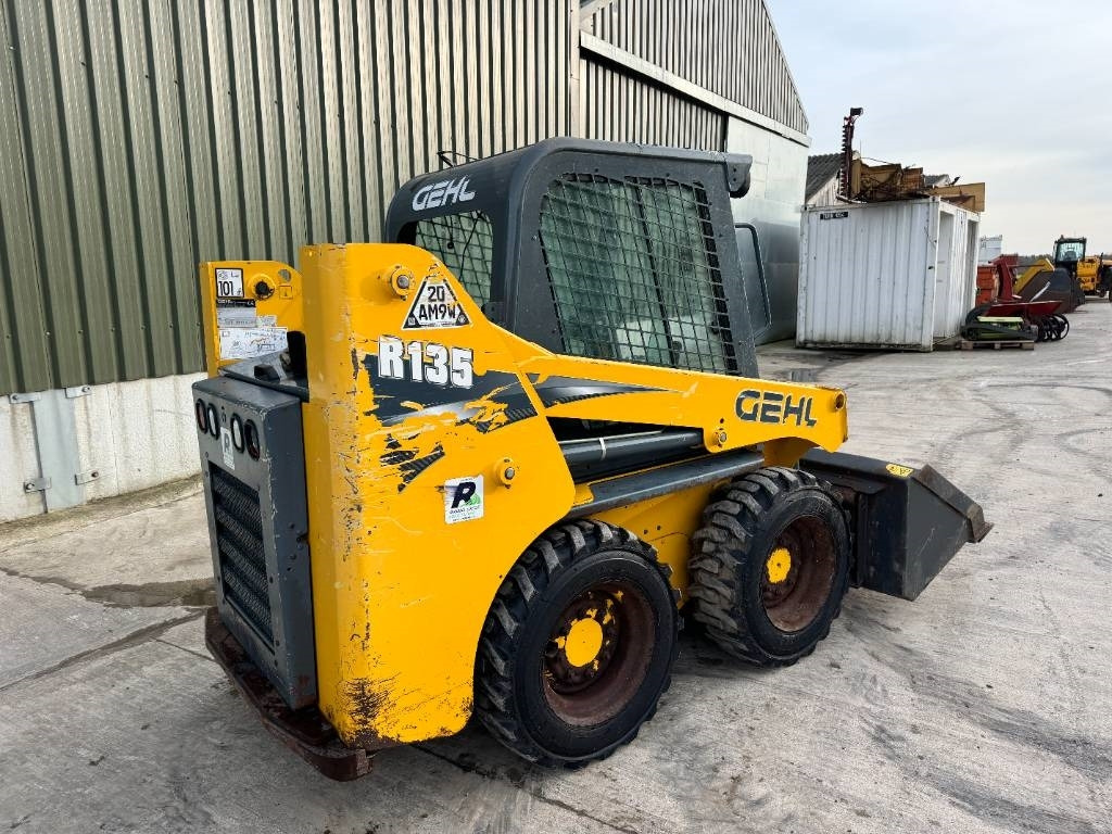 Gehl R 135 Skid Steer - Minicargadora: foto 4 Gehl R 135 Skid Steer - Minicargadora: foto 4