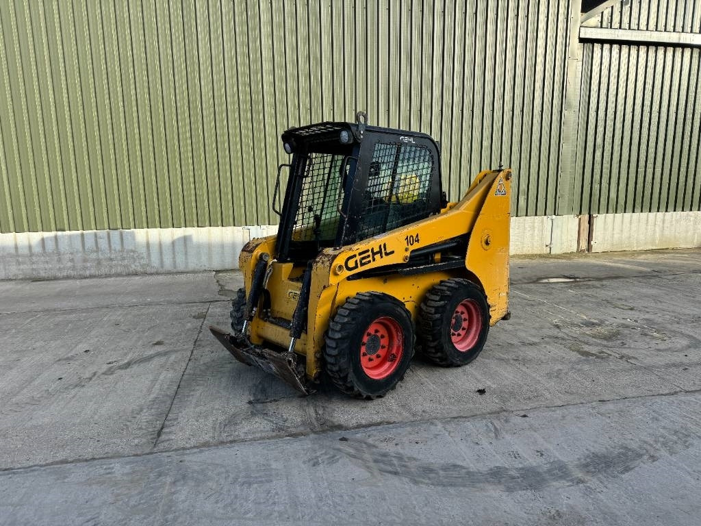 Gehl R 165 - Minicargadora: foto 1 Gehl R 165 - Minicargadora: foto 1