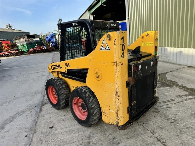 Gehl R165 Skid Steer - Minicargadora: foto 2 Gehl R165 Skid Steer - Minicargadora: foto 2