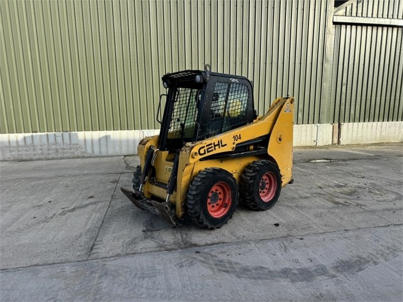Gehl R165 Skid Steer - Minicargadora: foto 1 Gehl R165 Skid Steer - Minicargadora: foto 1