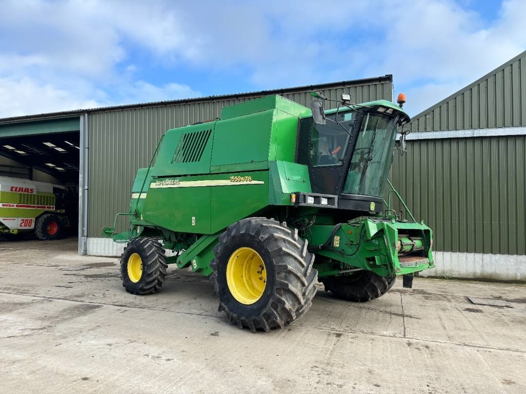 John Deere 1550 WTS - Cosechadora de granos: foto 2 John Deere 1550 WTS - Cosechadora de granos: foto 2