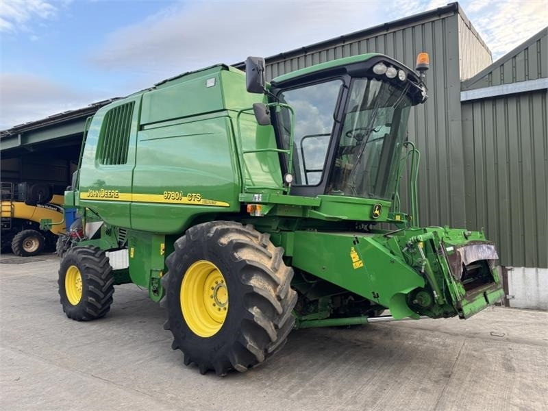 John Deere CTS 9780i Hillmaster c/w 625 Premium Flow Header - Accesorios para cosechadoras: foto 3 John Deere CTS 9780i Hillmaster c/w 625 Premium Flow Header - Accesorios para cosechadoras: foto 3