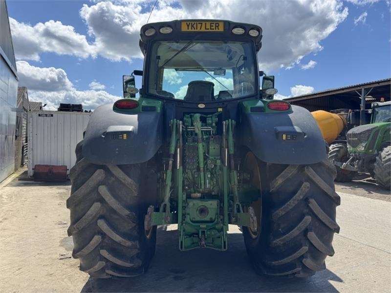 John Deere John Deere 6215R Autopower - Tractor: foto 5 John Deere John Deere 6215R Autopower - Tractor: foto 5