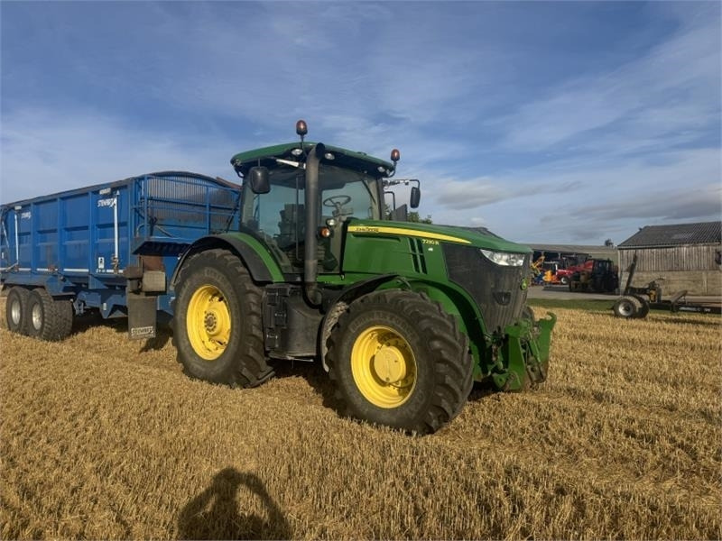 John Deere John Deere 7230R - Tractor: foto 1 John Deere John Deere 7230R - Tractor: foto 1