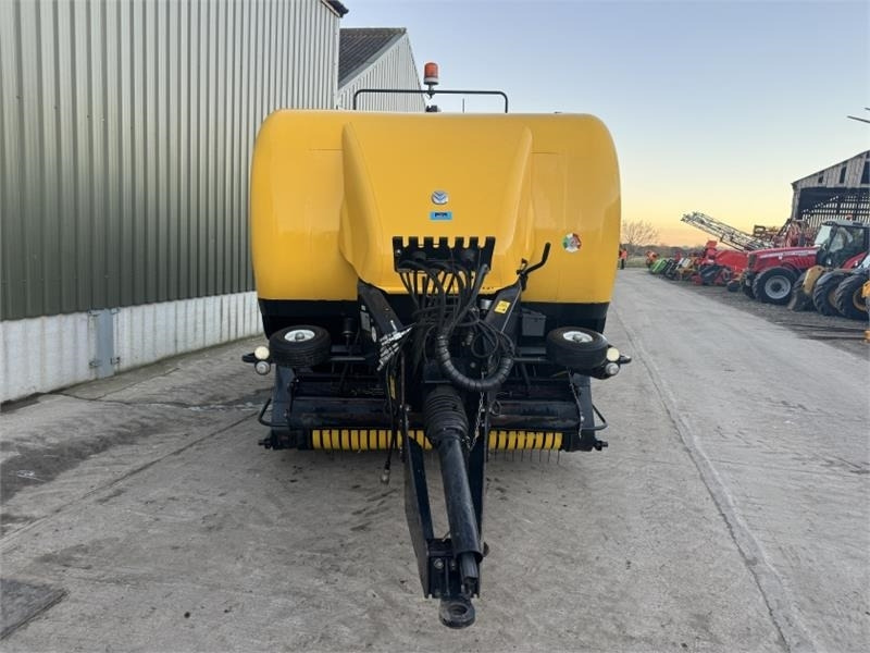 New Holland BB9060 Baler  - Empacadora de pacas cuadradas: foto 5 New Holland BB9060 Baler  - Empacadora de pacas cuadradas: foto 5