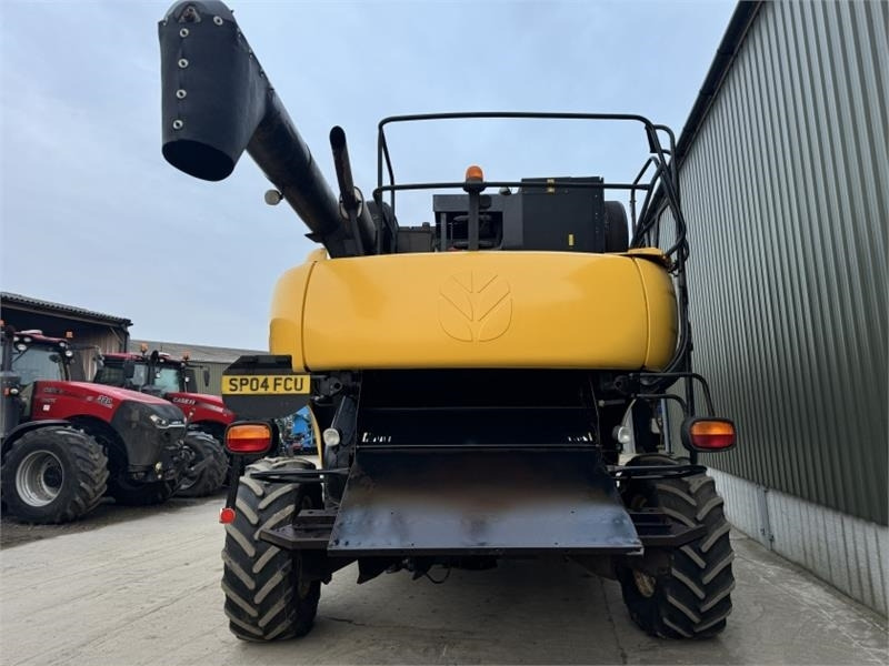 New Holland CR960 c/w 24ft Header - Accesorios para cosechadoras: foto 5 New Holland CR960 c/w 24ft Header - Accesorios para cosechadoras: foto 5
