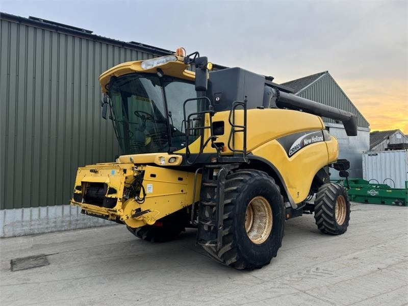 New Holland CR960 c/w 24ft Header - Accesorios para cosechadoras: foto 3 New Holland CR960 c/w 24ft Header - Accesorios para cosechadoras: foto 3