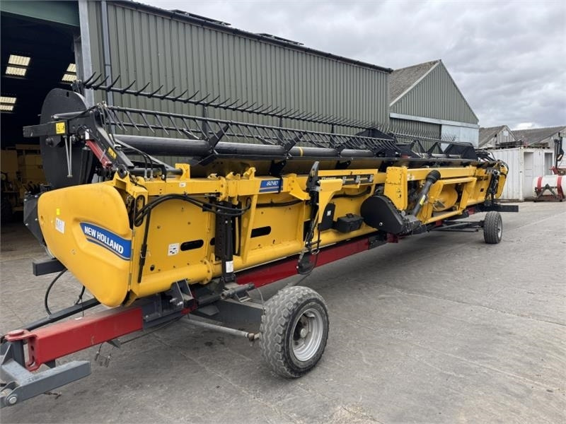 New Holland New Holland 8Z40 Draper Header - Accesorios para cosechadoras: foto 4 New Holland New Holland 8Z40 Draper Header - Accesorios para cosechadoras: foto 4