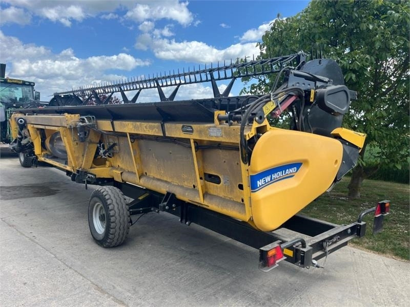 New Holland New Holland DXRN 30 Draper Header - Accesorios para cosechadoras: foto 4 New Holland New Holland DXRN 30 Draper Header - Accesorios para cosechadoras: foto 4