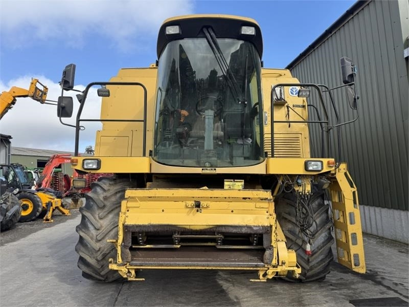 New Holland TX66 Combine Harvester c/ - Accesorios para cosechadoras: foto 5 New Holland TX66 Combine Harvester c/ - Accesorios para cosechadoras: foto 5