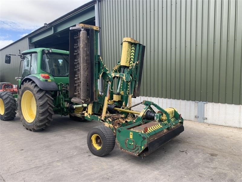 Spearhead Spearhead Trident 4000 4M Folding Flail Mower - Segadora: foto 4 Spearhead Spearhead Trident 4000 4M Folding Flail Mower - Segadora: foto 4