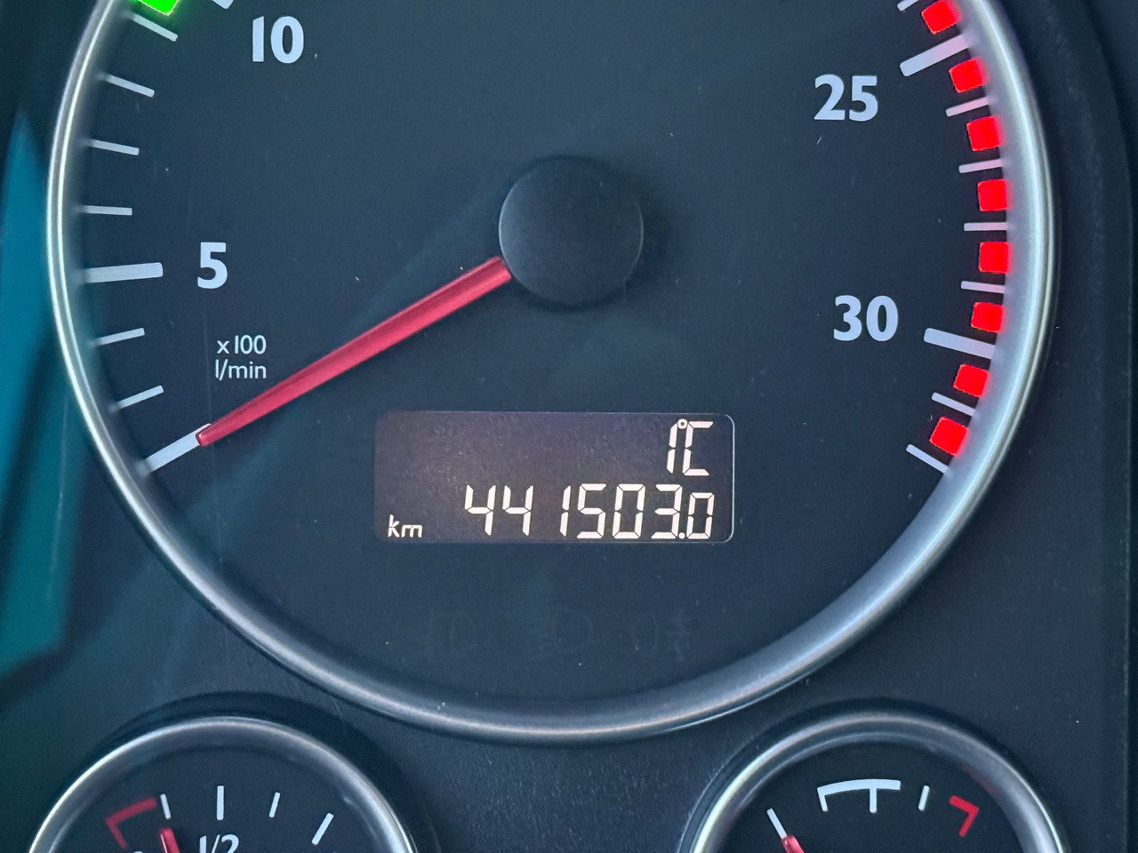 Camión lona MAN TGX 18.400 / FIRANKA / KONTENER / NISKI PRZEBIEG / EURO 6 / AUTOMAT / SYPIALKA / 2016 ROK: foto 25 Camión lona MAN TGX 18.400 / FIRANKA / KONTENER / NISKI PRZEBIEG / EURO 6 / AUTOMAT / SYPIALKA / 2016 ROK: foto 25