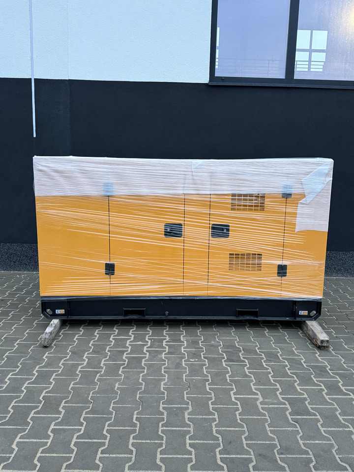 IVECO 80 kVA / 65 kW - Generador industriale: foto 1 IVECO 80 kVA / 65 kW - Generador industriale: foto 1