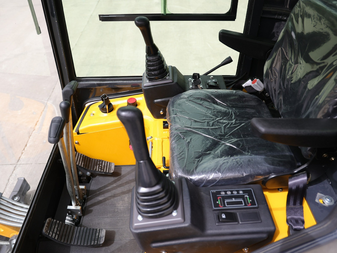 KUBOTA Diesel Mini excavator 1.8 Ton - Müller Machinery MB 18 - KSH - Miniexcavadora: foto 5 KUBOTA Diesel Mini excavator 1.8 Ton - Müller Machinery MB 18 - KSH - Miniexcavadora: foto 5