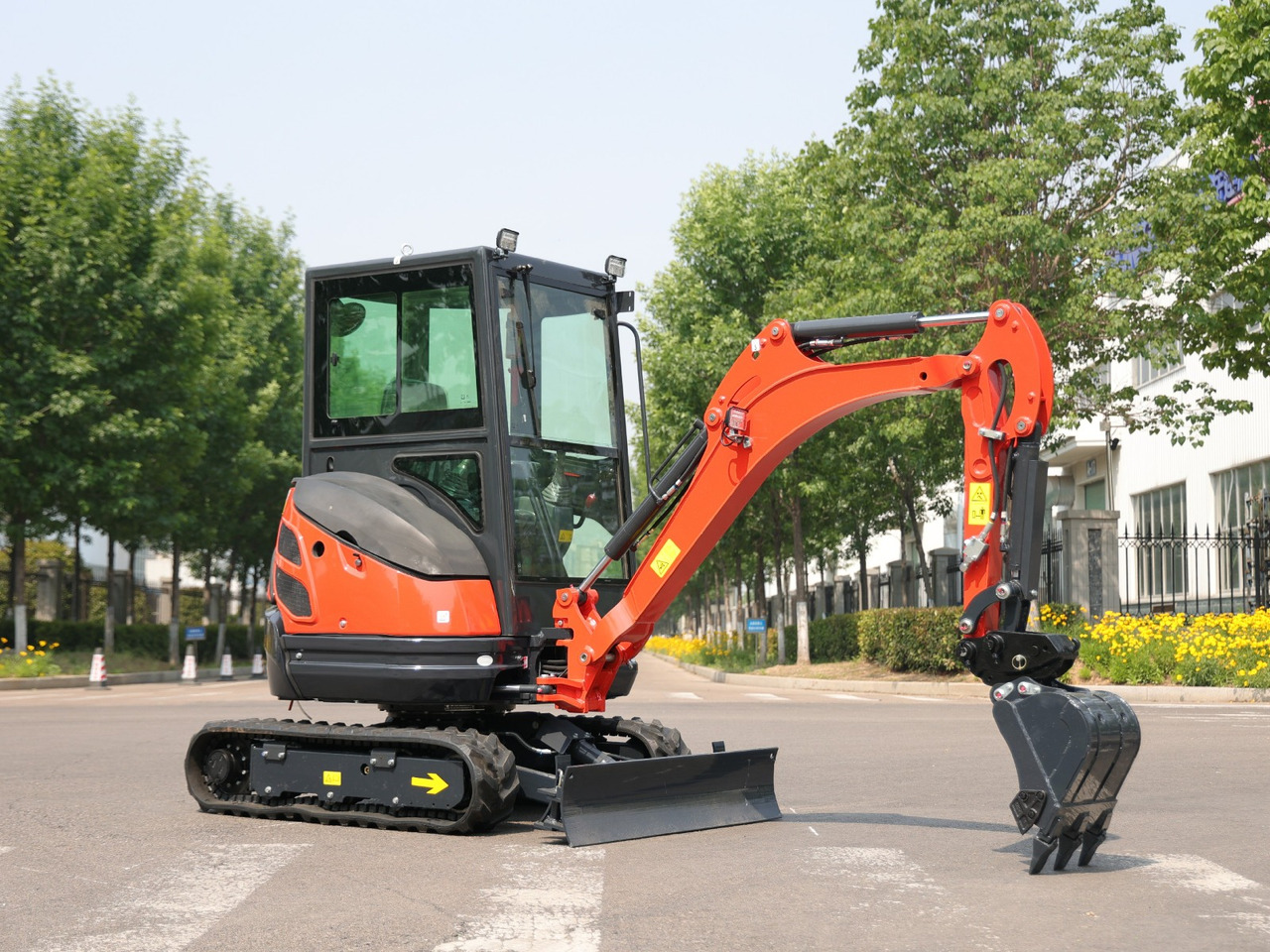 KUBOTA Diesel Mini excavator 2.5 Ton - Müller Machinery MB 25 Plus - VKSH - Miniexcavadora: foto 5 KUBOTA Diesel Mini excavator 2.5 Ton - Müller Machinery MB 25 Plus - VKSH - Miniexcavadora: foto 5