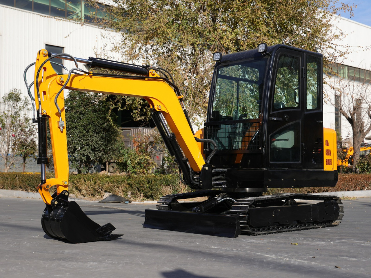 KUBOTA Diesel Mini excavator 3.5 Ton - Müller Machinery MB 35 - VKSH - Miniexcavadora: foto 1 KUBOTA Diesel Mini excavator 3.5 Ton - Müller Machinery MB 35 - VKSH - Miniexcavadora: foto 1