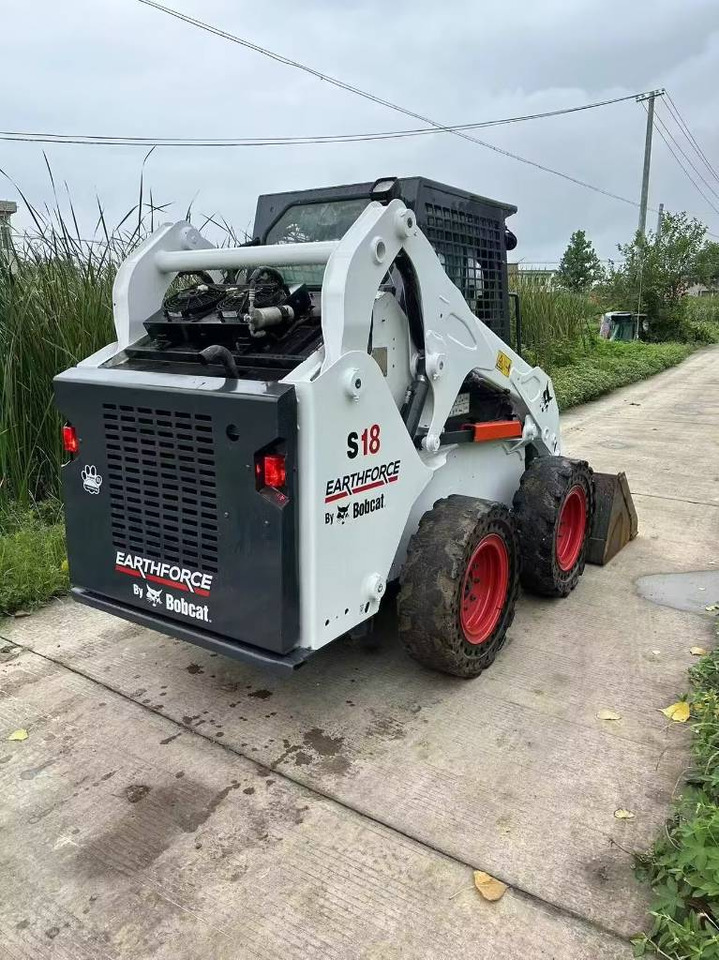 Bobcat S 18 - Minicargadora: foto 1 Bobcat S 18 - Minicargadora: foto 1
