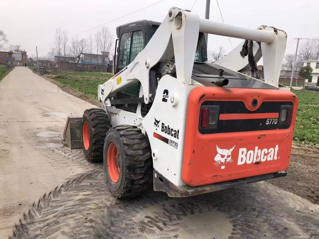 Bobcat S 770 - Minicargadora: foto 2 Bobcat S 770 - Minicargadora: foto 2