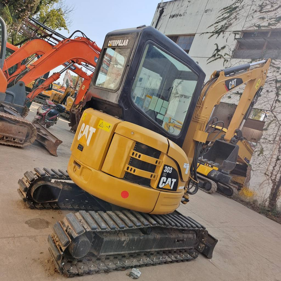 Miniexcavadora CAT 303 CR: foto 1