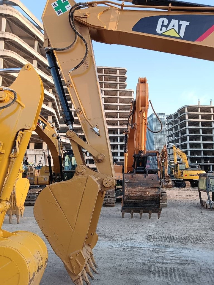 Excavadora de cadenas CAT 320D2: foto 8