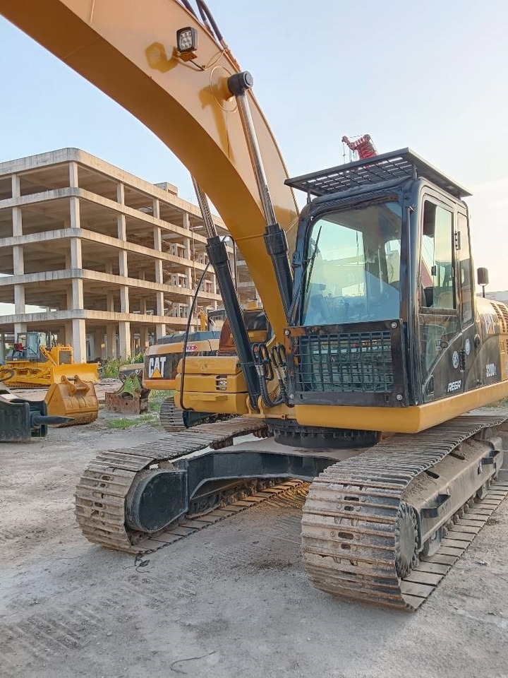 Excavadora de cadenas CAT 320D2: foto 7