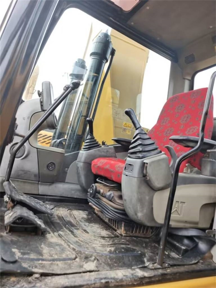 CAT 323 D - Excavadora de cadenas: foto 2 CAT 323 D - Excavadora de cadenas: foto 2