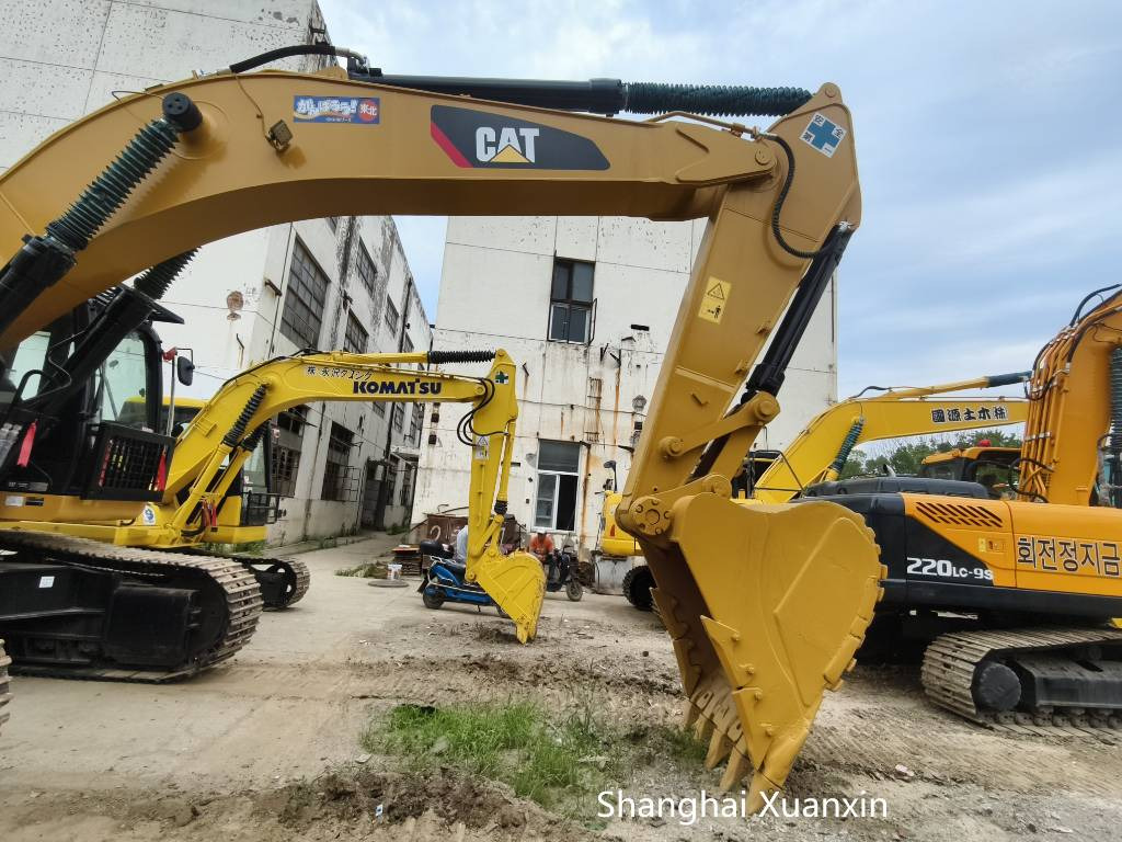CAT 330 D LN - Excavadora de cadenas: foto 2 CAT 330 D LN - Excavadora de cadenas: foto 2