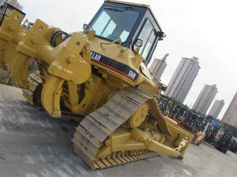 Grader CAT D 6 R: foto 1