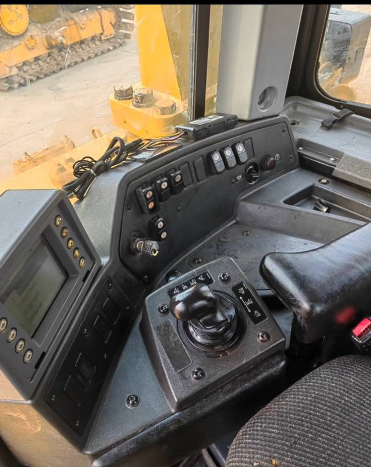 CAT D 8 T - Bulldozer: foto 4 CAT D 8 T - Bulldozer: foto 4