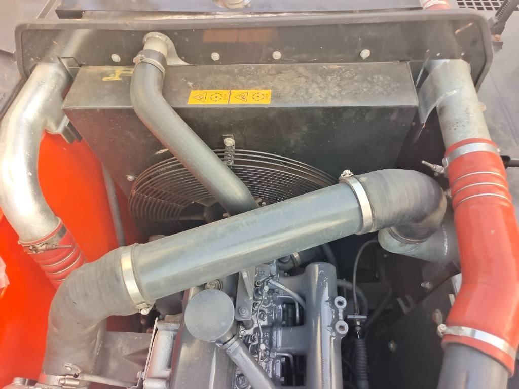 Excavadora de cadenas Doosan DX 225 LC: foto 49 Excavadora de cadenas Doosan DX 225 LC: foto 49