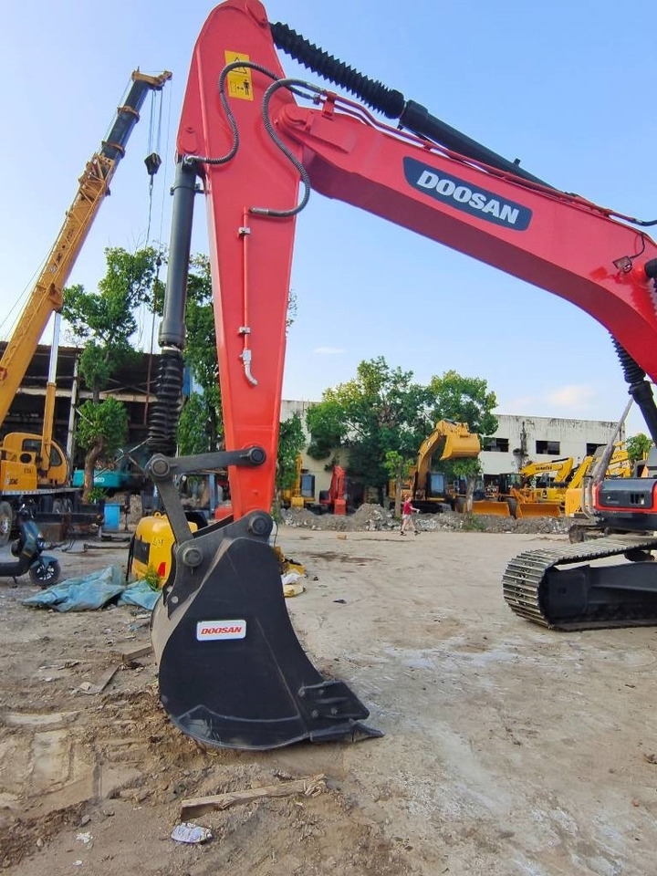 Excavadora de cadenas Doosan DX 225 LC: foto 17 Excavadora de cadenas Doosan DX 225 LC: foto 17