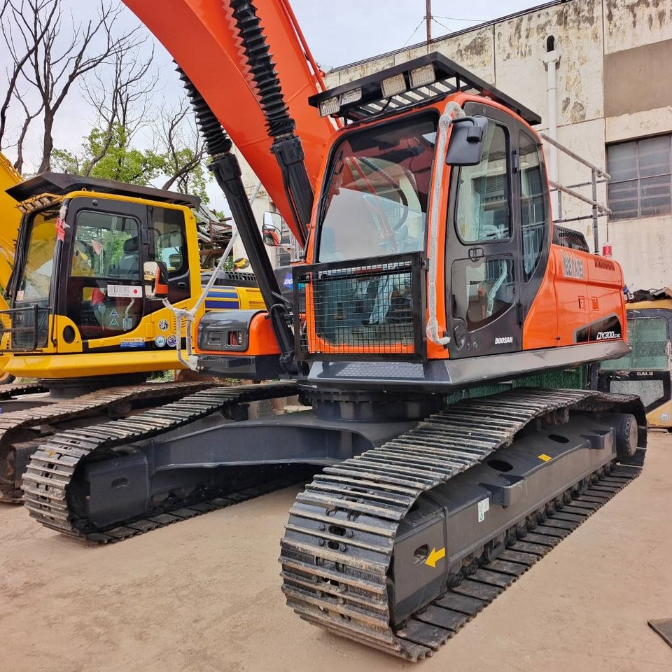 Doosan DX 300 - Excavadora de cadenas: foto 2 Doosan DX 300 - Excavadora de cadenas: foto 2