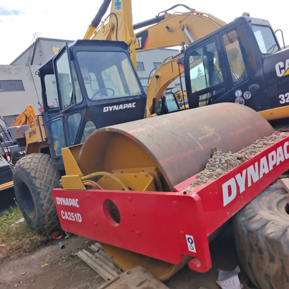 Dynapac CA 251 D - Compactador: foto 1 Dynapac CA 251 D - Compactador: foto 1