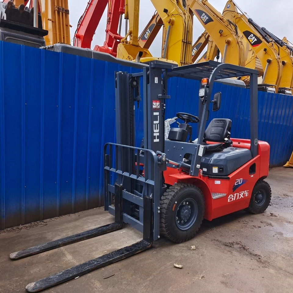 Heli FD 30 - Carretilla elevadora diésel: foto 3 Heli FD 30 - Carretilla elevadora diésel: foto 3