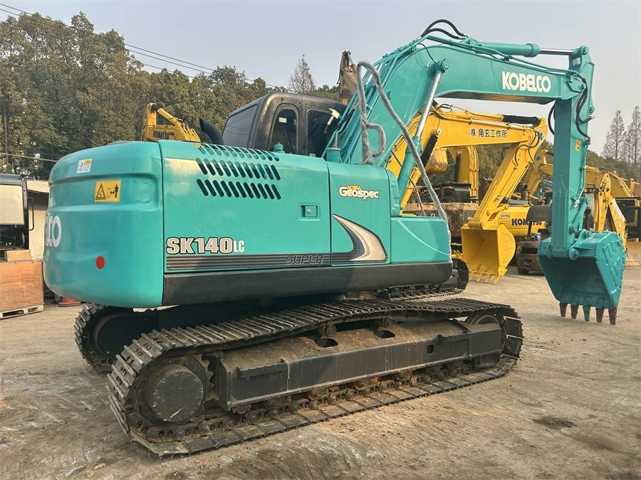 Kobelco SK 140 - Excavadora de cadenas: foto 1 Kobelco SK 140 - Excavadora de cadenas: foto 1